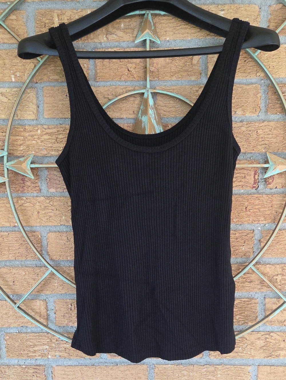 L'AGENCE Adira Black Ribbed Scoop Neck Tank Top